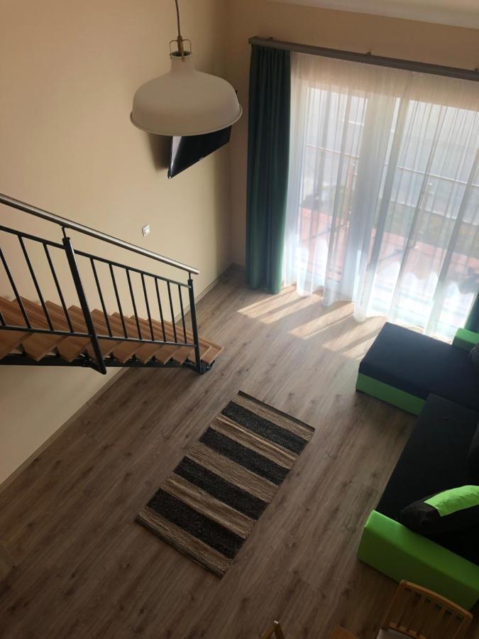 Castellum Apartmanhaz Дьюла Экстерьер фото